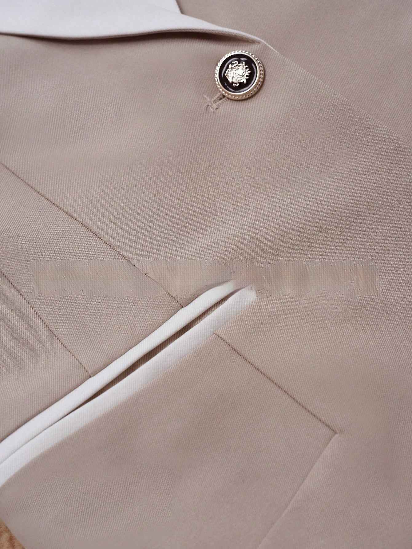 Professional Contrasting-Color Button Elegant Formal Blazer - ETAclothes.store