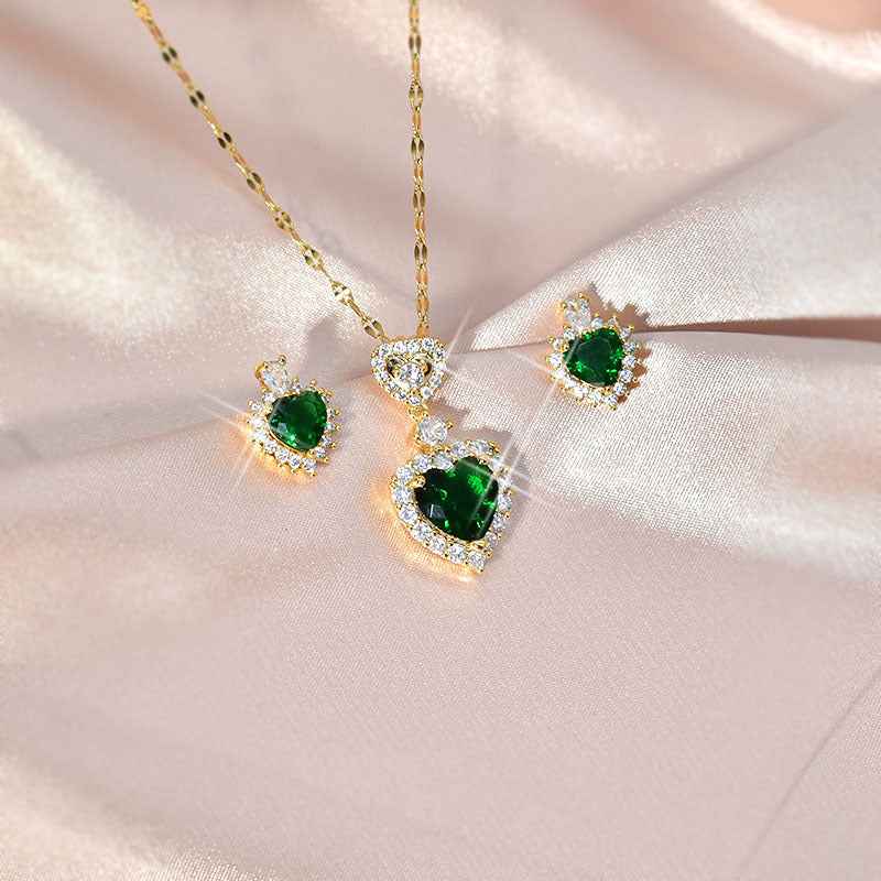 Simple Elegant Necklace Beccarite Inlaid Titanium Steel Clavicle Chain - ETAclothes.store